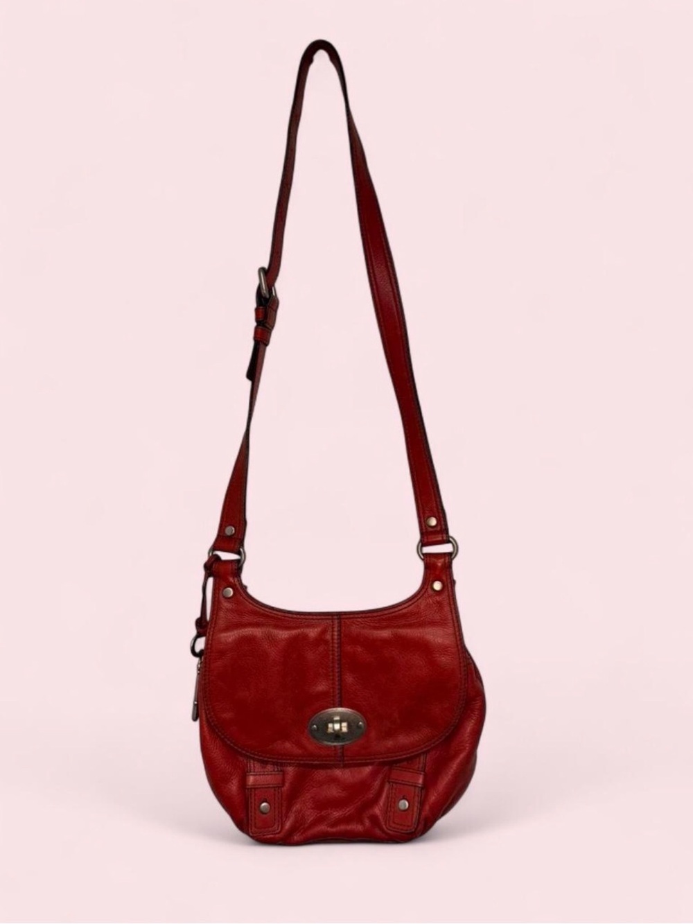 Fossil Maddox Red Pebbled Leather Crossbody Bag Turn Lock Key Charm Y2K Western